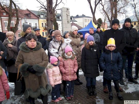 Orszak Trzech Króli z parafii pw. Świętego Franciszka Ksawerego [GALERIA ZDJĘĆ]