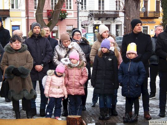 Orszak Trzech Króli z parafii pw. Świętego Franciszka Ksawerego [GALERIA ZDJĘĆ]