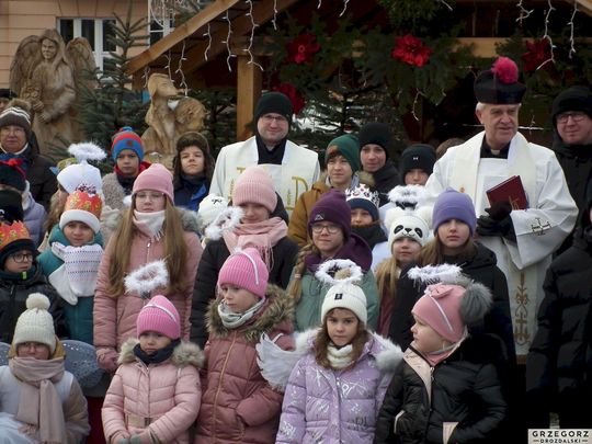 Orszak Trzech Króli z parafii pw. Świętego Franciszka Ksawerego [GALERIA ZDJĘĆ]