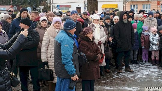 Orszak Trzech Króli z parafii pw. Świętego Franciszka Ksawerego [GALERIA ZDJĘĆ]
