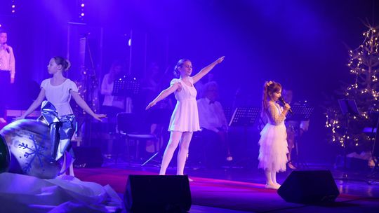 Chełm. KONCERT KOLĘD I PASTORAŁEK "POKÓJ NA ZIEMI" [GALERIA ZDJĘĆ]