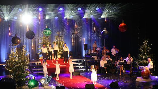 Chełm. KONCERT KOLĘD I PASTORAŁEK "POKÓJ NA ZIEMI" [GALERIA ZDJĘĆ]