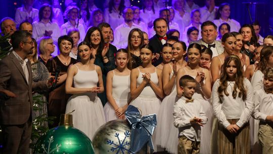 Chełm. KONCERT KOLĘD I PASTORAŁEK "POKÓJ NA ZIEMI" [GALERIA ZDJĘĆ]