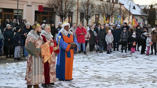 Orszak trzech króli przeszedł ulicami Włodawy [GALERIA ZDJĘĆ]