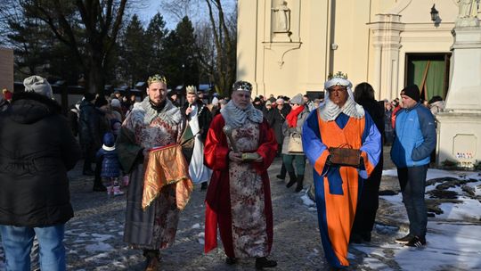 Orszak trzech króli przeszedł ulicami Włodawy [GALERIA ZDJĘĆ]