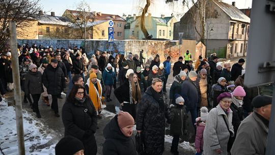 Orszak trzech króli przeszedł ulicami Włodawy [GALERIA ZDJĘĆ]