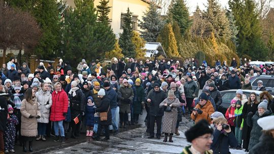 Orszak trzech króli przeszedł ulicami Włodawy [GALERIA ZDJĘĆ]