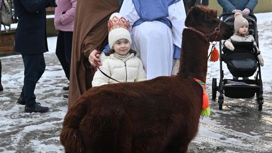 Orszak trzech króli przeszedł ulicami Włodawy [GALERIA ZDJĘĆ]