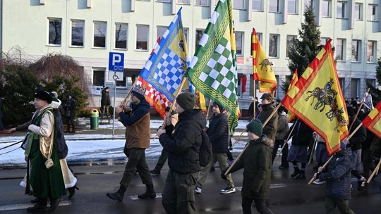 Orszak trzech króli przeszedł ulicami Włodawy [GALERIA ZDJĘĆ]