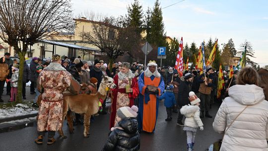 Orszak trzech króli przeszedł ulicami Włodawy [GALERIA ZDJĘĆ]