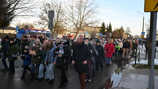 Orszak trzech króli przeszedł ulicami Włodawy [GALERIA ZDJĘĆ]
