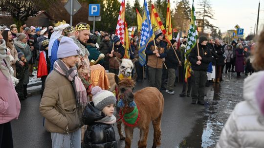 Orszak trzech króli przeszedł ulicami Włodawy [GALERIA ZDJĘĆ]