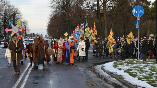 Orszak trzech króli przeszedł ulicami Włodawy [GALERIA ZDJĘĆ]