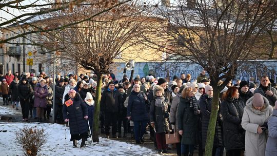 Orszak trzech króli przeszedł ulicami Włodawy [GALERIA ZDJĘĆ]