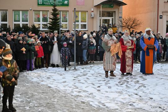 Orszak trzech króli przeszedł ulicami Włodawy [GALERIA ZDJĘĆ]