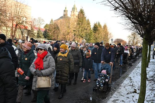 Orszak trzech króli przeszedł ulicami Włodawy [GALERIA ZDJĘĆ]