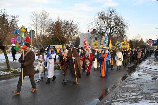 Orszak trzech króli przeszedł ulicami Włodawy [GALERIA ZDJĘĆ]