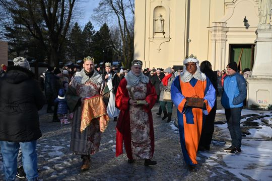 Orszak trzech króli przeszedł ulicami Włodawy [GALERIA ZDJĘĆ]