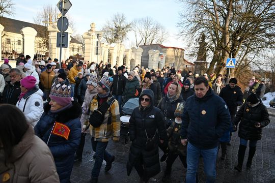 Orszak trzech króli przeszedł ulicami Włodawy [GALERIA ZDJĘĆ]