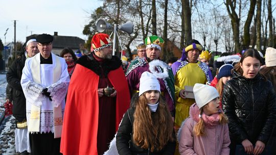 Gm. Rejowiec Fabryczny. Uliczkami Pawłowa przeszedł Orszak Trzech Króli [GALERIA ZDJĘĆ]