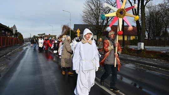 Gm. Rejowiec Fabryczny. Uliczkami Pawłowa przeszedł Orszak Trzech Króli [GALERIA ZDJĘĆ]