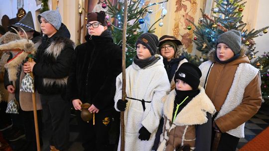 Gm. Rejowiec Fabryczny. Uliczkami Pawłowa przeszedł Orszak Trzech Króli [GALERIA ZDJĘĆ]