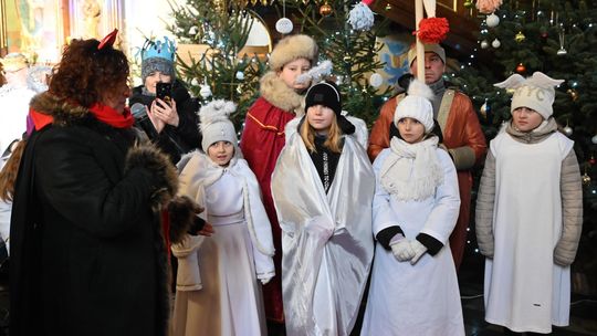 Gm. Rejowiec Fabryczny. Uliczkami Pawłowa przeszedł Orszak Trzech Króli [GALERIA ZDJĘĆ]