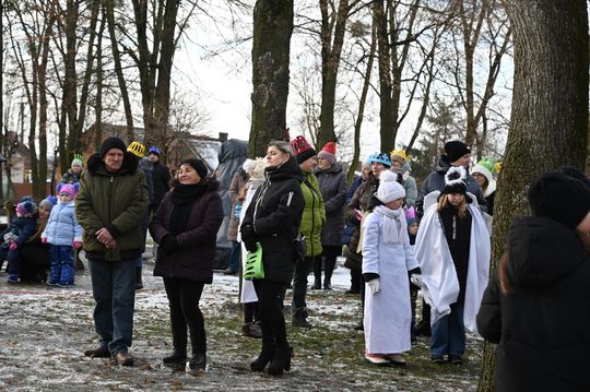 Gm. Rejowiec Fabryczny. Uliczkami Pawłowa przeszedł Orszak Trzech Króli [GALERIA ZDJĘĆ]