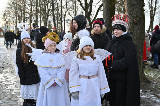 Gm. Rejowiec Fabryczny. Uliczkami Pawłowa przeszedł Orszak Trzech Króli [GALERIA ZDJĘĆ]