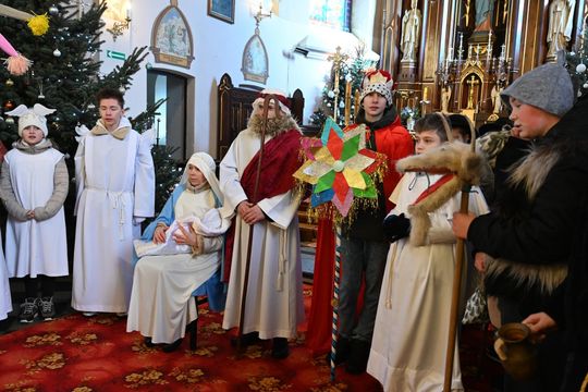 Gm. Rejowiec Fabryczny. Uliczkami Pawłowa przeszedł Orszak Trzech Króli [GALERIA ZDJĘĆ]