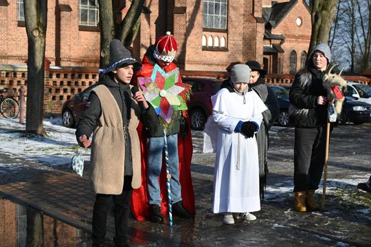 Gm. Rejowiec Fabryczny. Uliczkami Pawłowa przeszedł Orszak Trzech Króli [GALERIA ZDJĘĆ]
