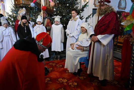 Gm. Rejowiec Fabryczny. Uliczkami Pawłowa przeszedł Orszak Trzech Króli [GALERIA ZDJĘĆ]