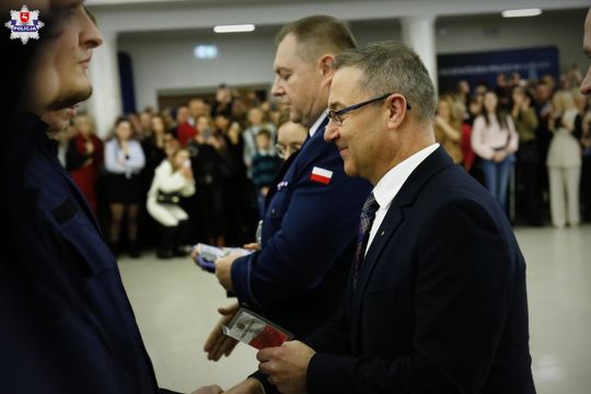 100 nowych policjantów zasiliło lubelski garnizon policji [GALERIA ZDJĘĆ]