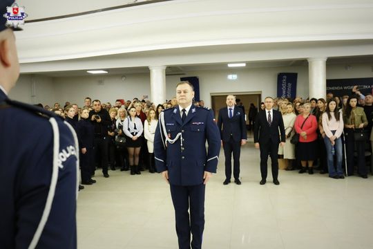 100 nowych policjantów zasiliło lubelski garnizon policji [GALERIA ZDJĘĆ]