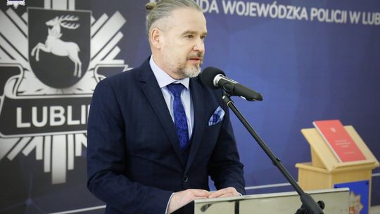 100 nowych policjantów zasiliło lubelski garnizon policji [GALERIA ZDJĘĆ]