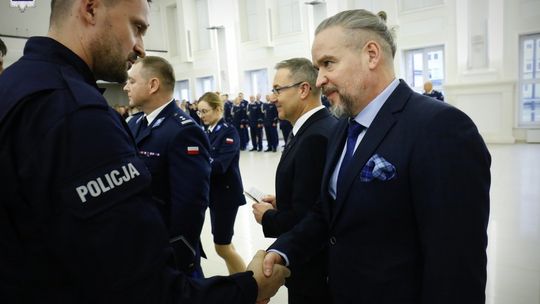 100 nowych policjantów zasiliło lubelski garnizon policji [GALERIA ZDJĘĆ]