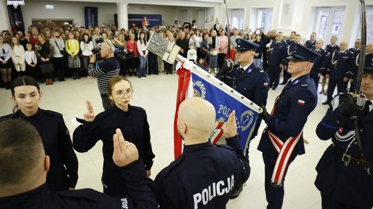 100 nowych policjantów zasiliło lubelski garnizon policji [GALERIA ZDJĘĆ]