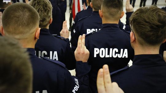 100 nowych policjantów zasiliło lubelski garnizon policji [GALERIA ZDJĘĆ]