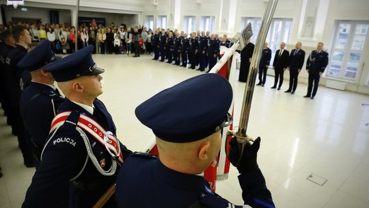 100 nowych policjantów zasiliło lubelski garnizon policji [GALERIA ZDJĘĆ]