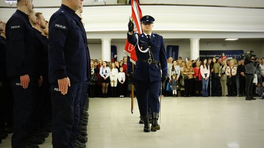 100 nowych policjantów zasiliło lubelski garnizon policji [GALERIA ZDJĘĆ]