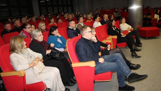 Chełm. Spotkanie autorskie. Prezydent Jakub Banaszek rozmawiał z Mateuszem Grzeszczukiem [GALERIA ZDJĘĆ]