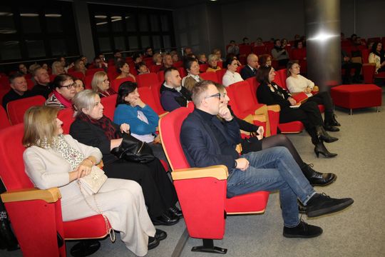 Chełm. Spotkanie autorskie. Prezydent Jakub Banaszek rozmawiał z Mateuszem Grzeszczukiem [GALERIA ZDJĘĆ]
