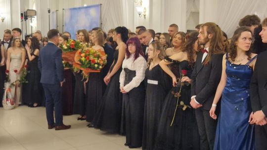 Studniówka IV Liceum Ogólnokształcącego w Chełmie [GALERIA ZDJĘC]