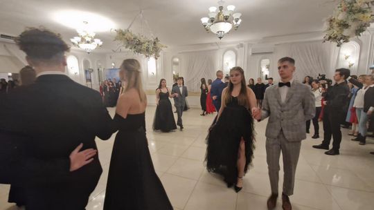 Studniówka IV Liceum Ogólnokształcącego w Chełmie [GALERIA ZDJĘC]