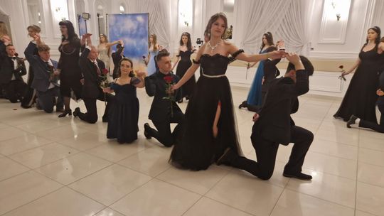 Studniówka IV Liceum Ogólnokształcącego w Chełmie [GALERIA ZDJĘC]