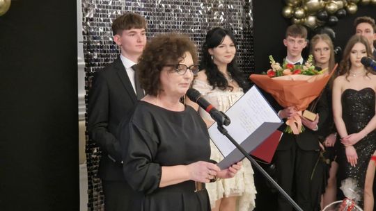 Studniówka IV Liceum Ogólnokształcącego w Chełmie [GALERIA ZDJĘC]