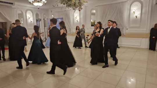 Studniówka IV Liceum Ogólnokształcącego w Chełmie [GALERIA ZDJĘC]