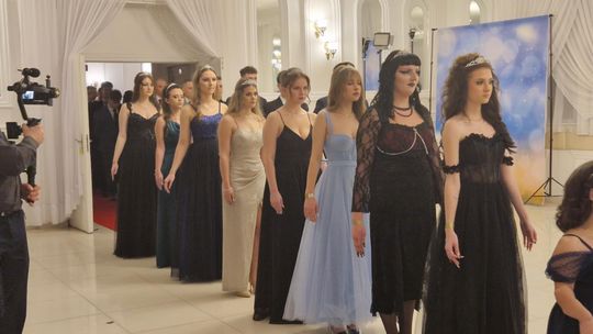 Studniówka IV Liceum Ogólnokształcącego w Chełmie [GALERIA ZDJĘC]