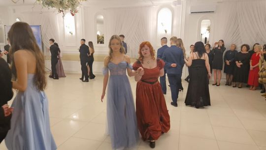 Studniówka IV Liceum Ogólnokształcącego w Chełmie [GALERIA ZDJĘC]