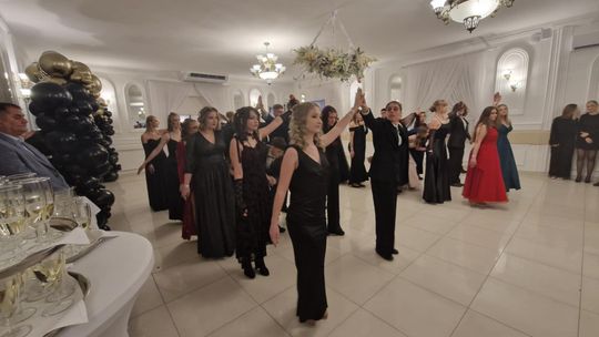 Studniówka IV Liceum Ogólnokształcącego w Chełmie [GALERIA ZDJĘC]